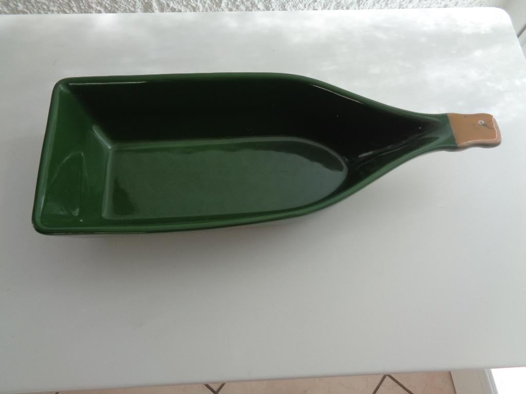 Plat genre Bouteille de Vin. Neuf., Verzenden