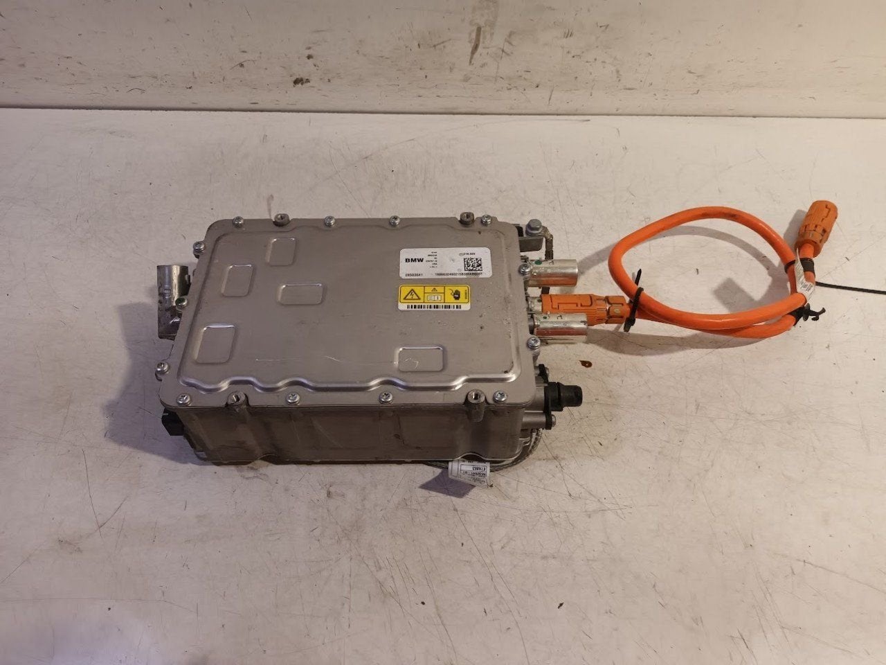 Converter BMW X5, Onderdelen@venauto.nl, Van der Ven Autorecycling B.V., Gebruikt, Ettenseweg 76, 4706 PB Roosendaal, The Netherlands