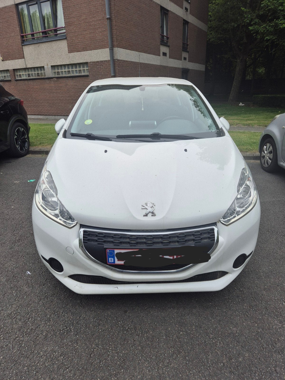 Peugeot 208 14hdi boite automatique, Autos, Euro 5, Achat, Noir, 5 portes