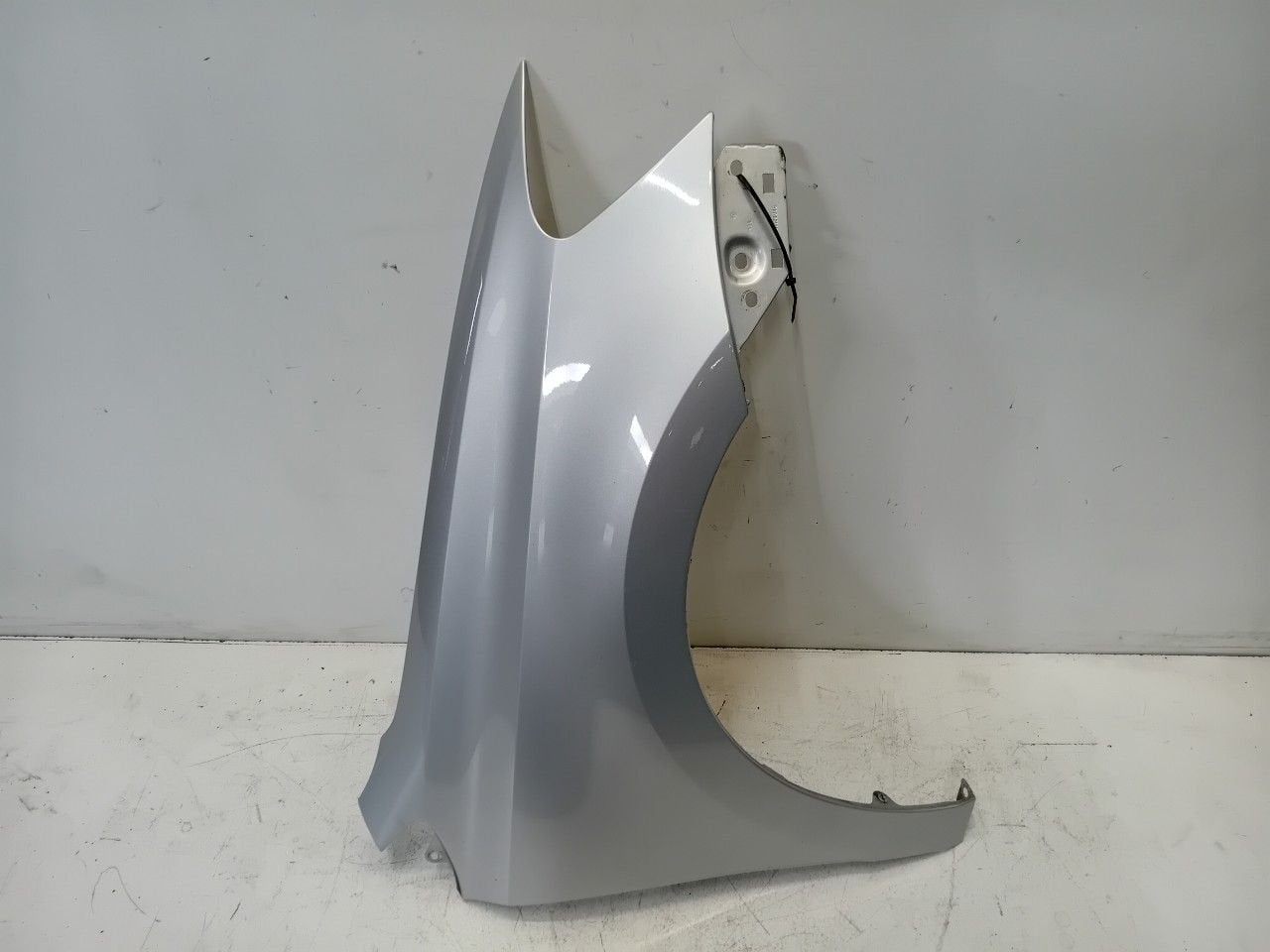 Spatbord rechts voor Volkswagen Polo, Onderdelen@venauto.nl, Van der Ven Autorecycling B.V., Gebruikt, Ettenseweg 76, 4706 PB Roosendaal, The Netherlands