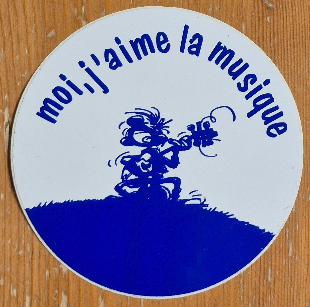 Gaston Lagaffe autocollant Moi, j'aime la musique Franquin, Collections, Enlèvement ou Envoi, Gaston ou Spirou, Comme neuf, Image, Affiche ou Autocollant