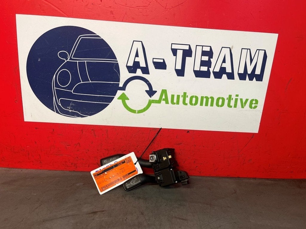 COMMUTATEUR CLIGNOTANT Audi A3 Cabriolet (8P7), Auto-Union-Straße  1,
85057  Ingolstadt, DE, Info@audi.de, Audi, Utilisé