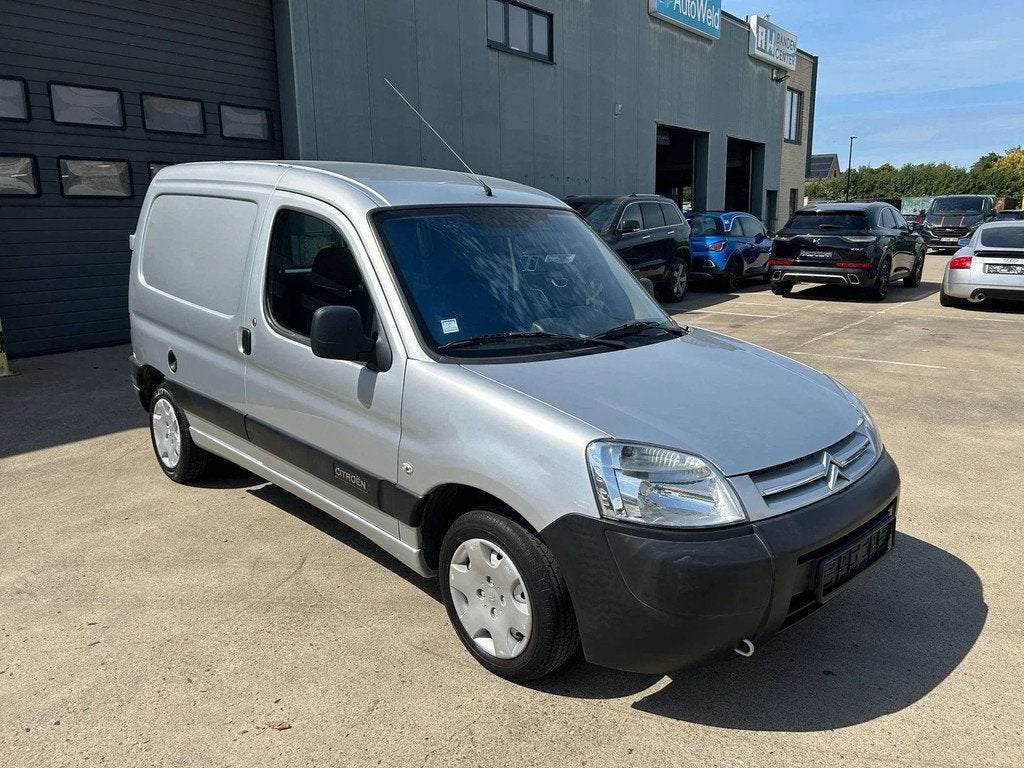 Citroën Berlingo 1.6 HDi 55kw nette bestelwagen word gekeur, Autos, Camionnettes & Utilitaires, 1730 kg, Achat, Entreprise, Boîte manuelle