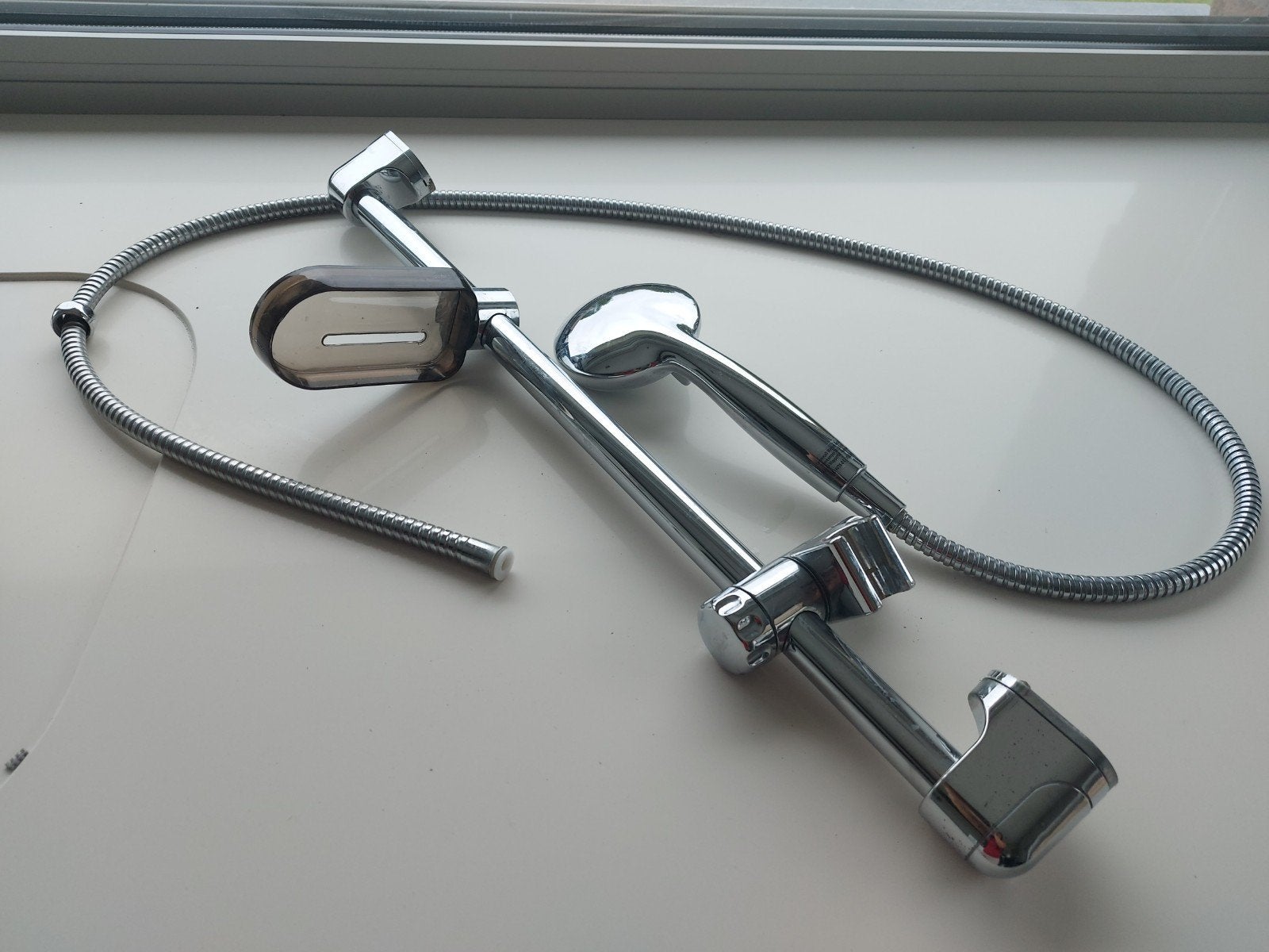 tuyau de douche grohe avec pulvérisateur à main
comprenant, Enlèvement ou Envoi