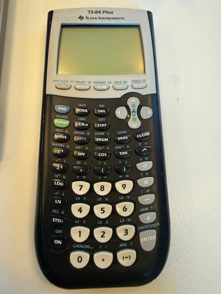 1x TI84 plus en 2x CASIO Colleège 2D, Divers, Calculatrices, Enlèvement ou Envoi