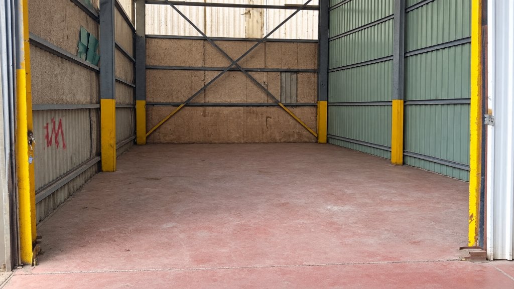 BOX DE 60 m² À LOUER –, Charleroi