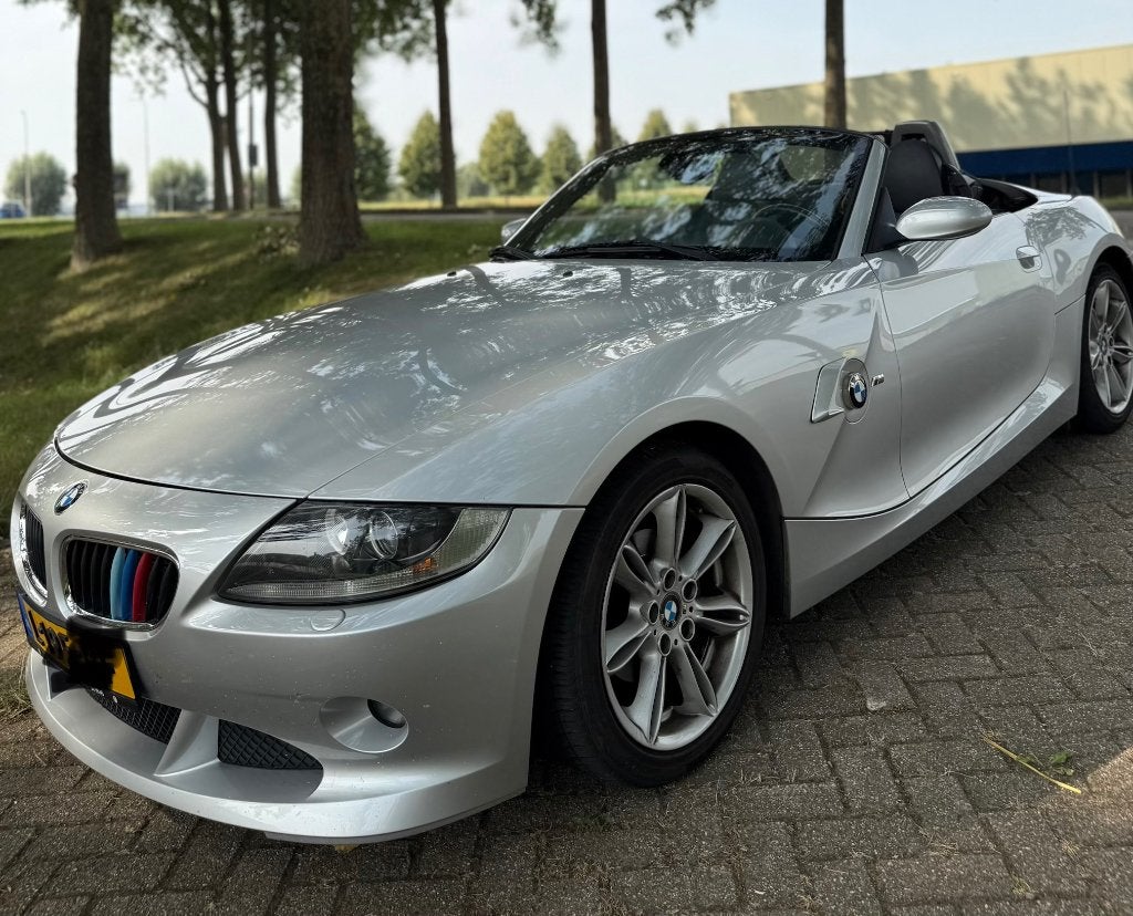 BMW Z4 M 80 000 KM manuelle Aerodynamic E85 Titansilber 2.2, Cuir, Argent ou Gris, Achat, Boîte manuelle