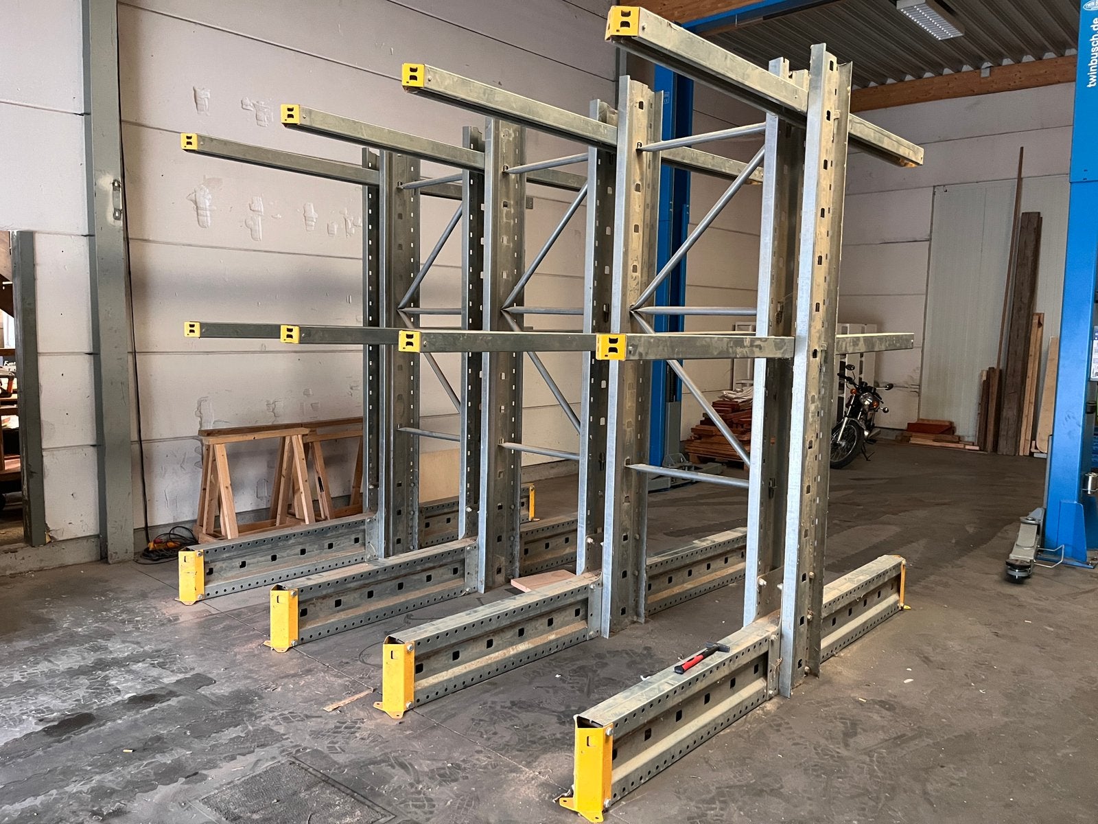 Draagarmstelling, palletrek, magazijnrek, dubbelzijdig, Ophalen