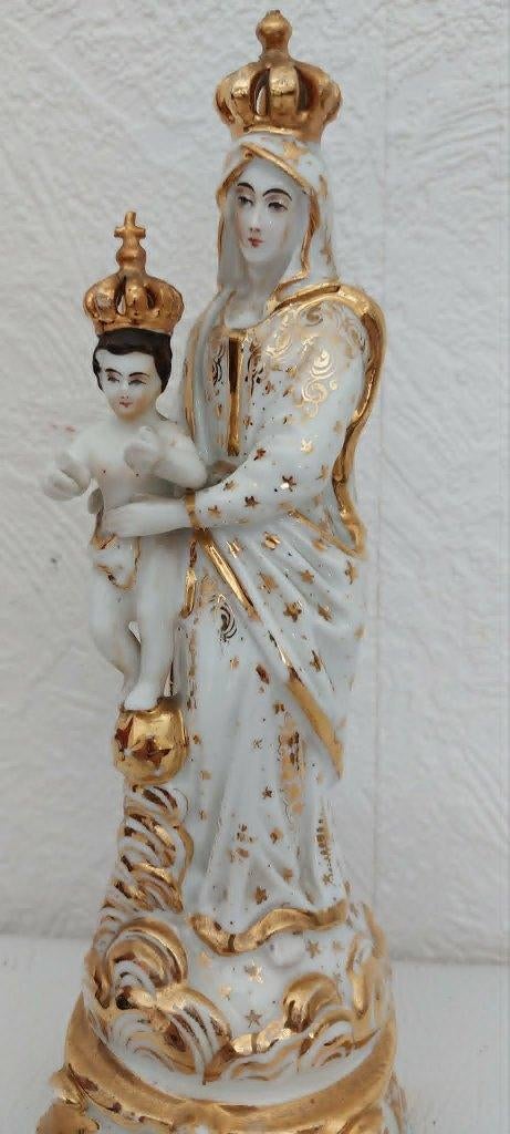 statue religieuse en porcelaine, Enlèvement ou Envoi