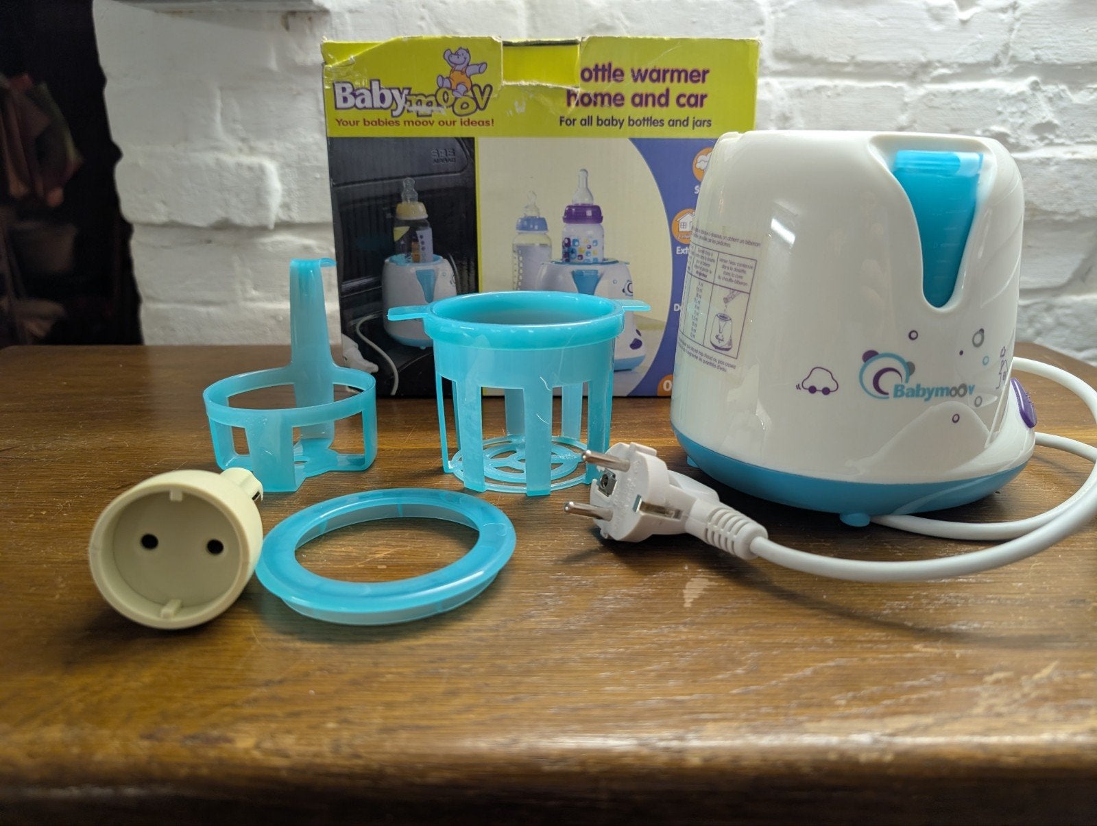 Chauffe-biberon BabyMoov pour la maison et la voiture - avec, Enfants & Bébés, Portable, Enlèvement ou Envoi, Chauffe-biberons et petits pots