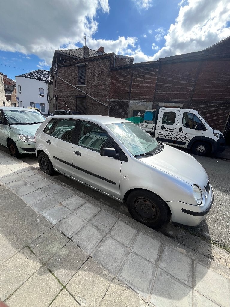 Volkswagen Polo 1.4 essence 2003, 175 000 km Ne démarre plus, Autos, Achat, Boîte manuelle, 5 portes, Particulier