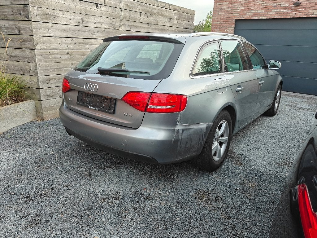 AUDI A4, Auto's, Voorwielaandrijving, Euro 5, Stof, Beige