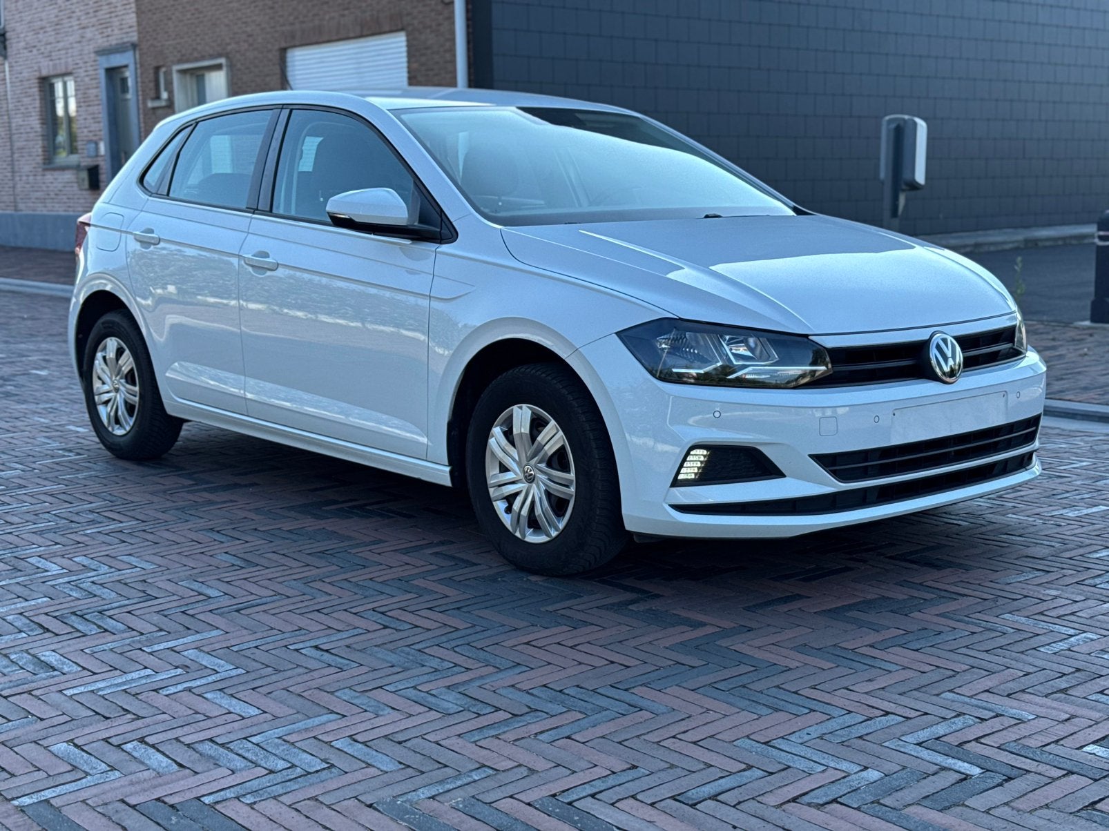 VOLKSWAGEN POLO/1.0 TRENDLINE ! /EN PARFAIT ÉTAT ! /APPROUVÉ, Autos, Achat, Euro 6, Electronic Stability Program (ESP), Boîte manuelle