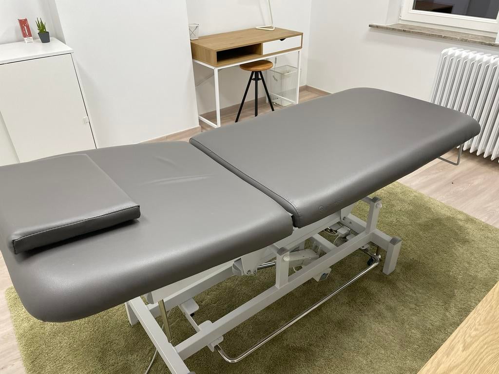 Elektrische massagetafel, Ophalen, Zo goed als nieuw, Massagetafel