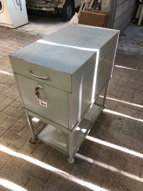 mooi vintage retro ijzeren kastje klasseren opbergen, Ophalen, Huis en Inrichting