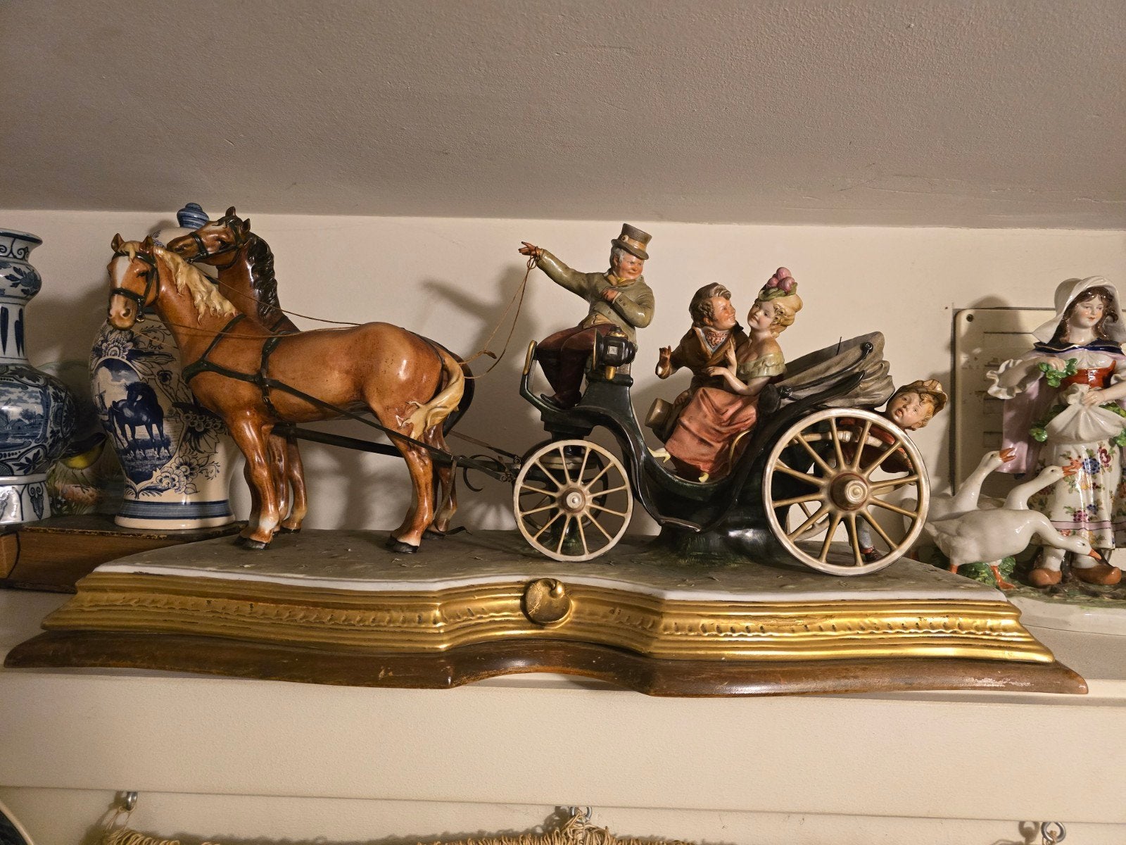 Grote porselein koets te koop, Ophalen