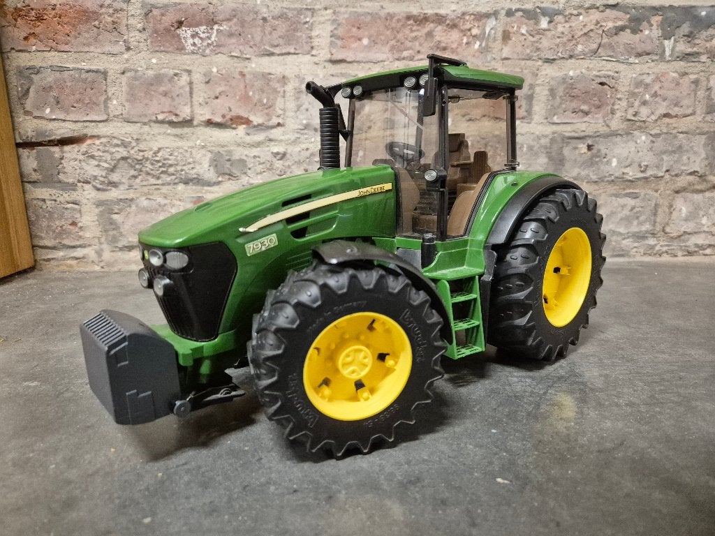 John Deere 7930 Bruder, Ophalen, Gebruikt