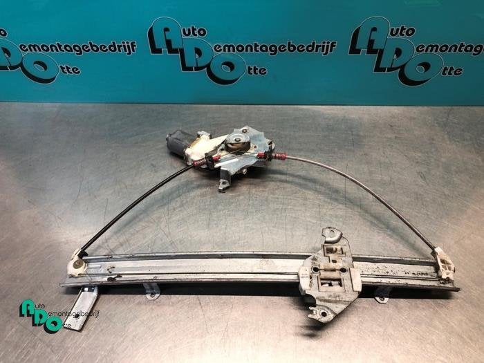 Mécanique vitre 2portes avant droite d'un Nissan Micra (Mic, -, 3 mois de garantie, Utilisé, -