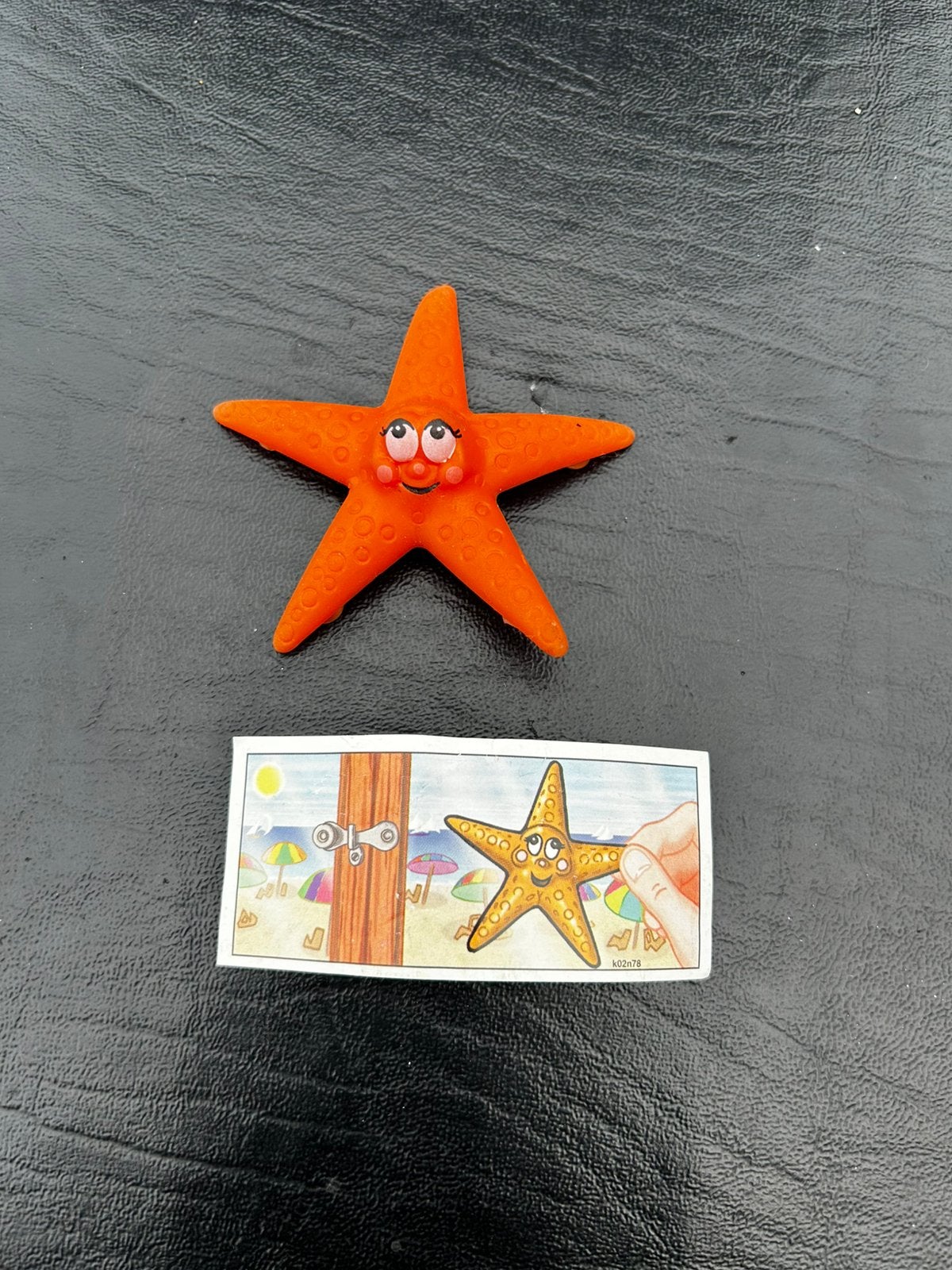 Kinder Surprise K02 n78 zeester – met briefje – vintage, Verzamelen, Ophalen of Verzenden, Zo goed als nieuw, K-nummers