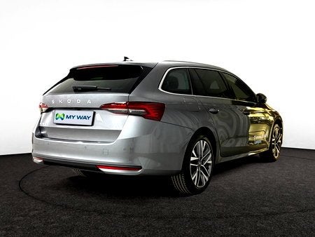 Skoda Octavia Combi Corporate 1.5 TSI m-HEV 110kW (150pk) DS, Autos, Argent ou Gris, Achat, https://public.car-pass.be/vhr/5fec67e6-3c50-43a6-93bd-eeb436e75df3