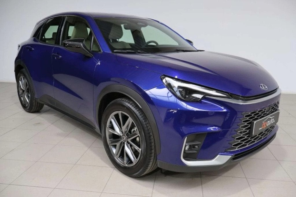 Lexus LBX LBX 1.5i HEV CVT Elegant (bj 2025, automaat), Auto's, Lexus, Automaat, Gebruikt, 91 pk, LBX