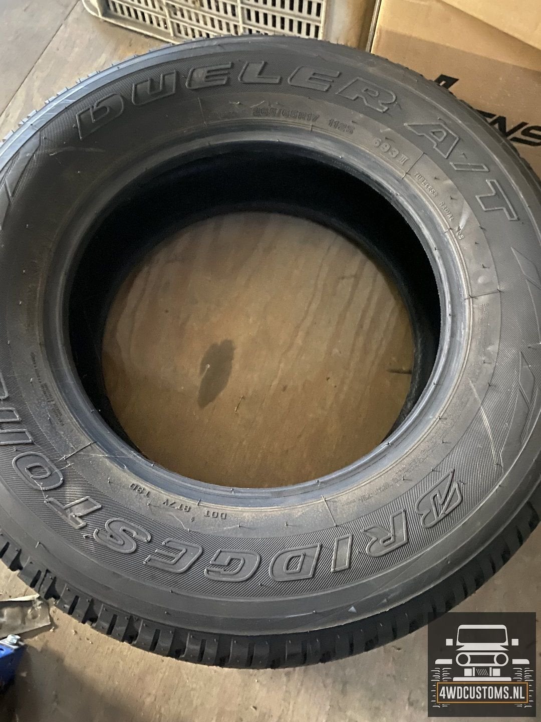 Bridgestone dueller AT 265/65/17  €110 per band, Auto-onderdelen, Banden en Velgen, Ophalen, Gebruikt, -, -