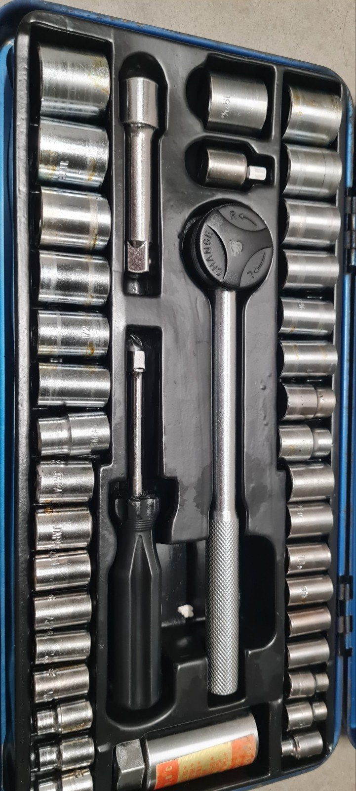 Coffret de clés à douilles et cliquet marque sitra, Enlèvement