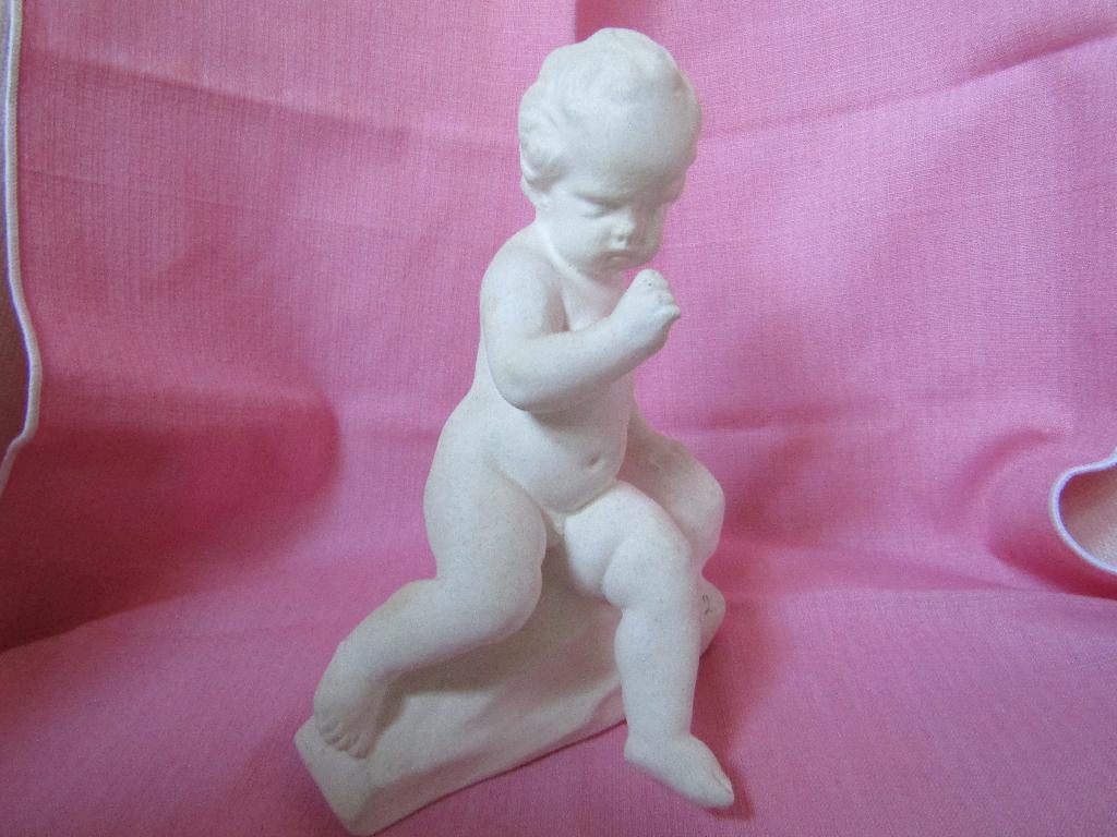 Superbe statuette d'un bambin assis, Antiquités & Art, Enlèvement ou Envoi