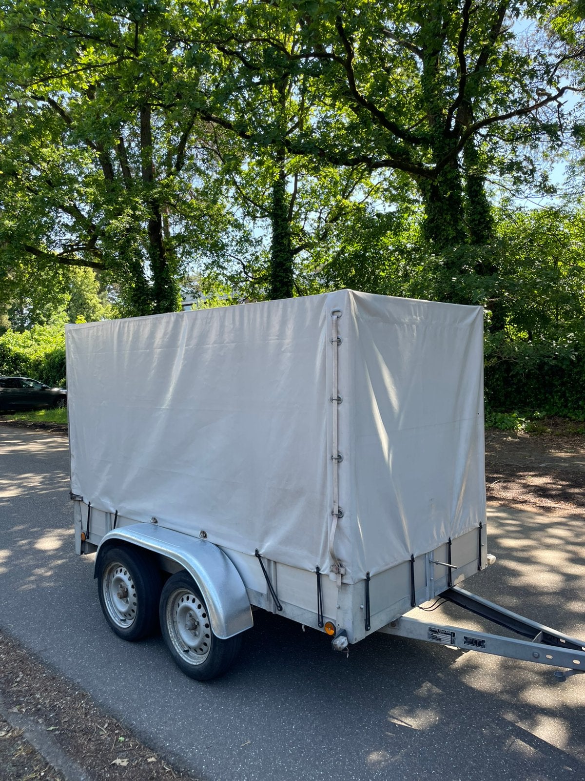 Dubbelas aluminium aanhangwagen, Ophalen, Zo goed als nieuw