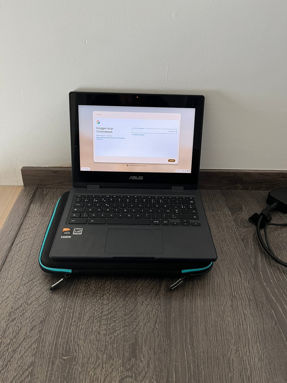 Chromebook Asus zwart, Computers en Software, Ophalen, Zo goed als nieuw, 12 inch