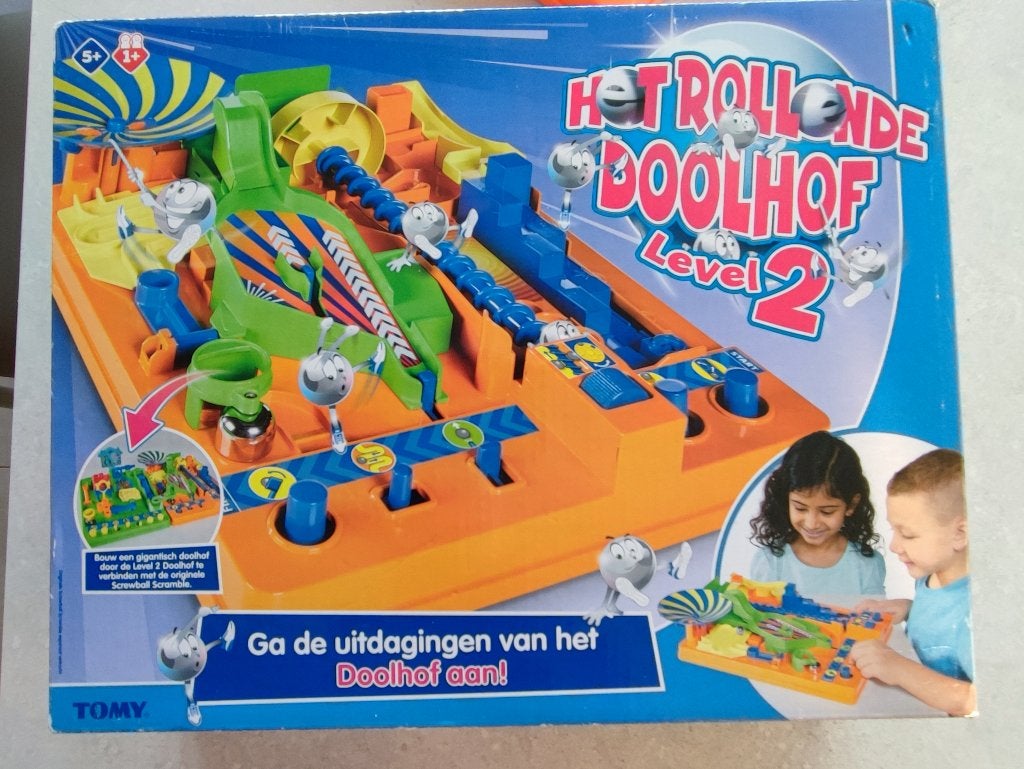 *42(25) TOMY “het rollend doolhof “    * AAN ELK ERNSTIG BOD, Ophalen, Zo goed als nieuw