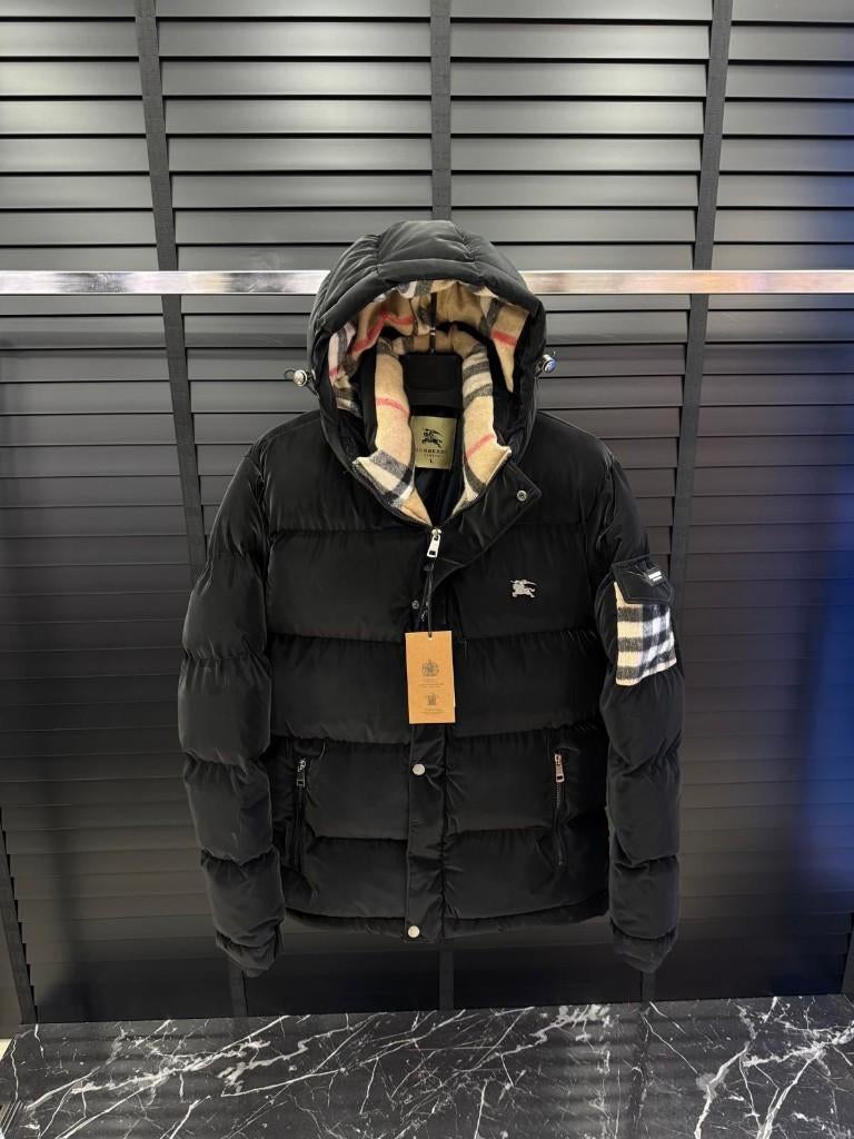 Bur-Berry pufferjack Splinternieuw MAAT L & XL, Zwart, Ophalen of Verzenden, Burberry, Maat 56/58 (XL)