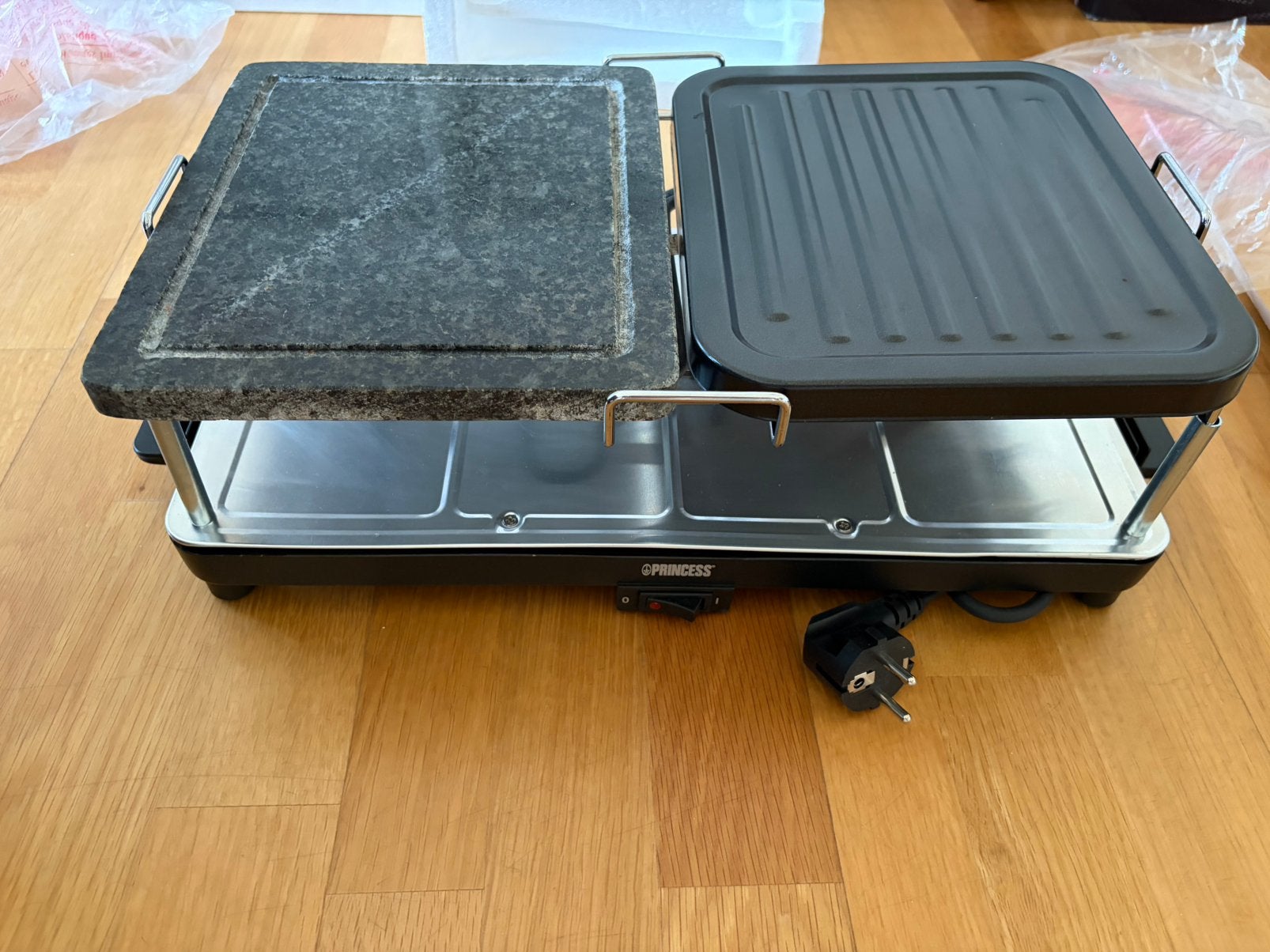 Steengrill met plancha, Ophalen, Zo goed als nieuw