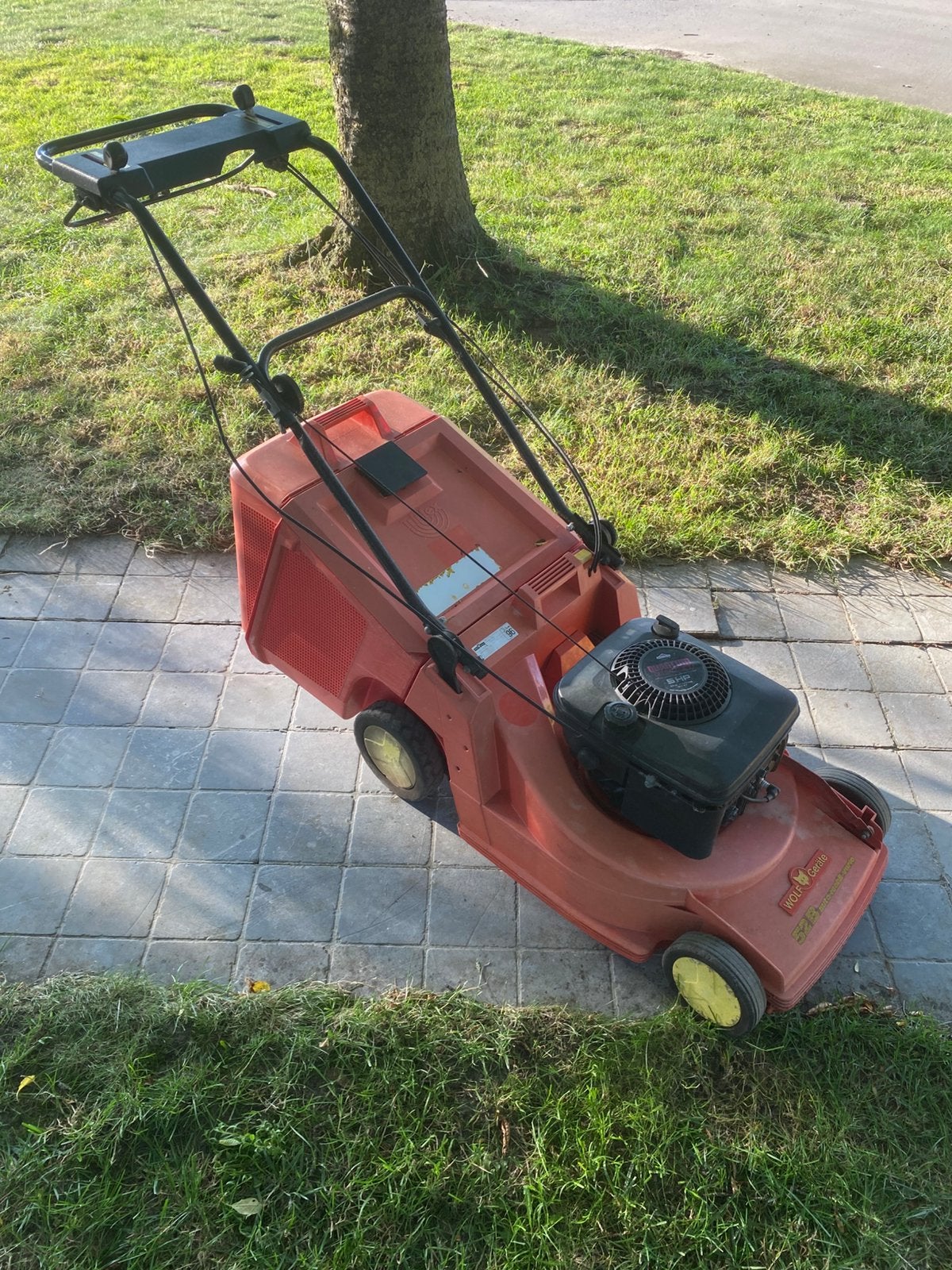 Grasmaaier Benzine Zelftrekker, Tuin en Terras, Ophalen, Zo goed als nieuw