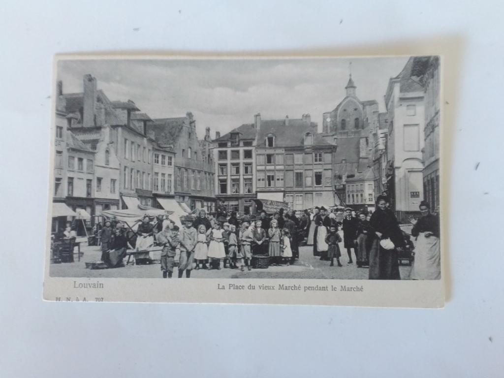 LEUVEN LOUVAIN LA PLACE DU VIEUX MARCHE PENDANT LE MARCHE, Envoi, Avant 1920, Non affranchie, Brabant Flamand