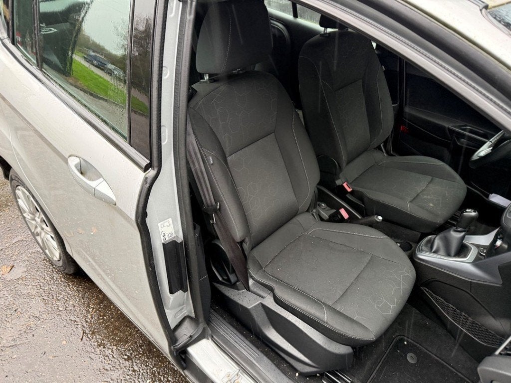 STOEL RECHTS VOOR Ford B-Max (JK8) (01-2012/12-2017), Gebruikt, Henry-Ford-Straße  1
50735  Köln, DE, Ford-Werke GmbH, Kunden@ford.com