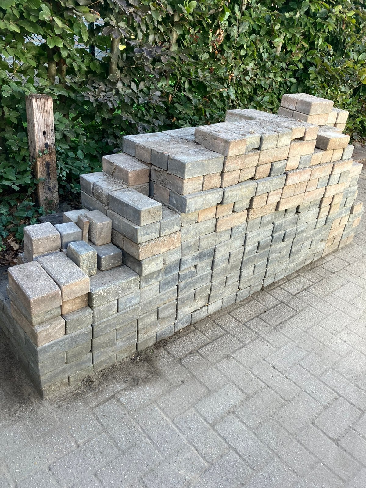 Betonklinker 22x11 - gratis af te halen, Béton, Enlèvement, Utilisé, 5 à 10 m²