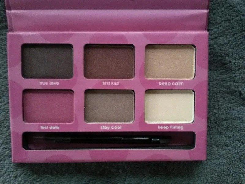 Eye love it Eyeshadow palette 2 Misslyn NEUF !, Bijoux, Sacs & Beauté, Neuf, Maquillage, Enlèvement ou Envoi, Autres couleurs