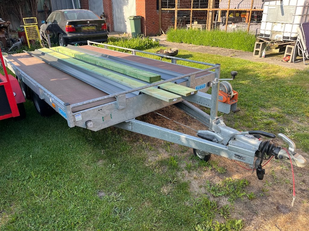 Eduard autotrailer, Ophalen, Zo goed als nieuw