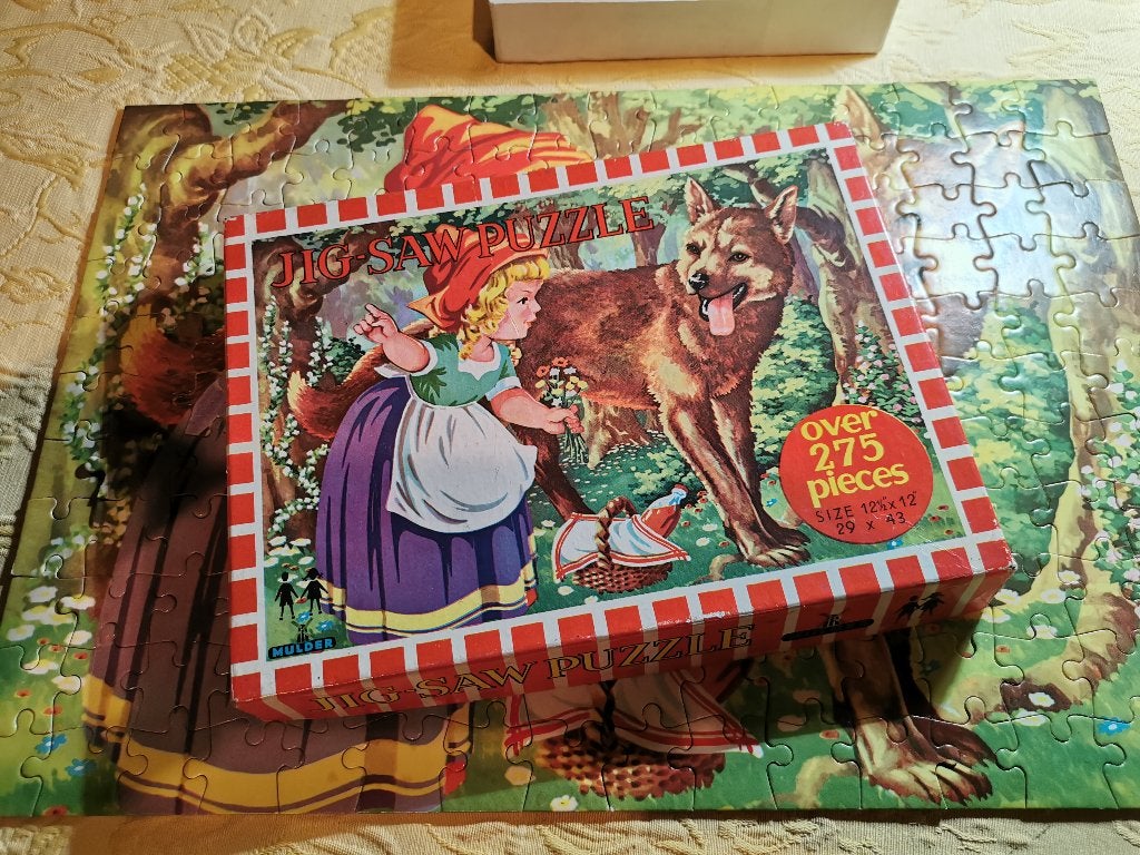 Vintage puzzel Roodkapje 60's 275 stukjes., Enlèvement ou Envoi, Plus de 50 pièces, Utilisé, 4 à 6 ans