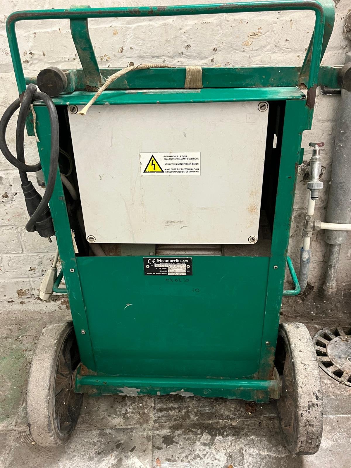 Monte charge Haemmerlin 15m 200kg complet, Jardin & Terrasse, Scarificateurs, Enlèvement, Comme neuf