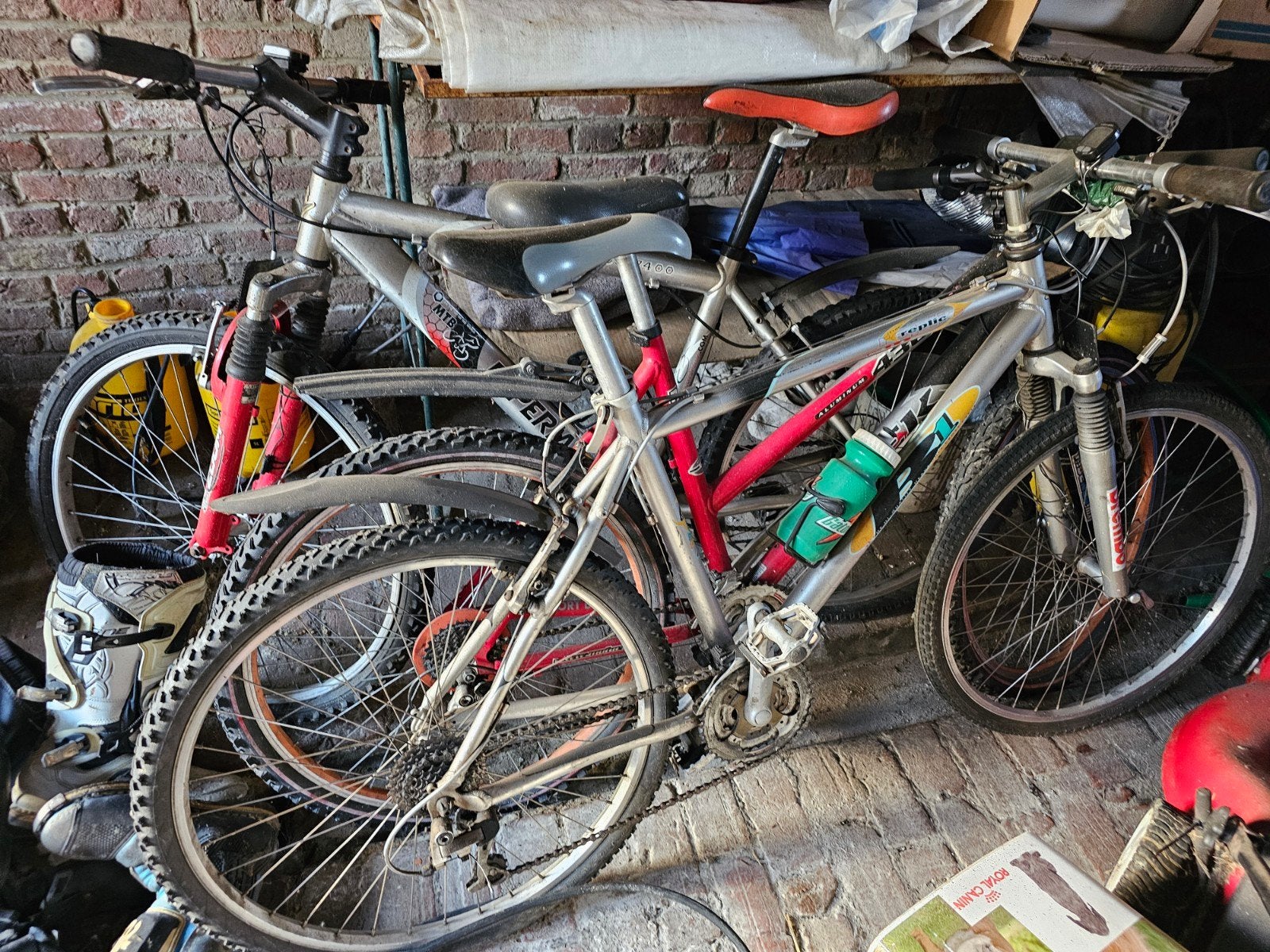 3 fietsen, Ophalen