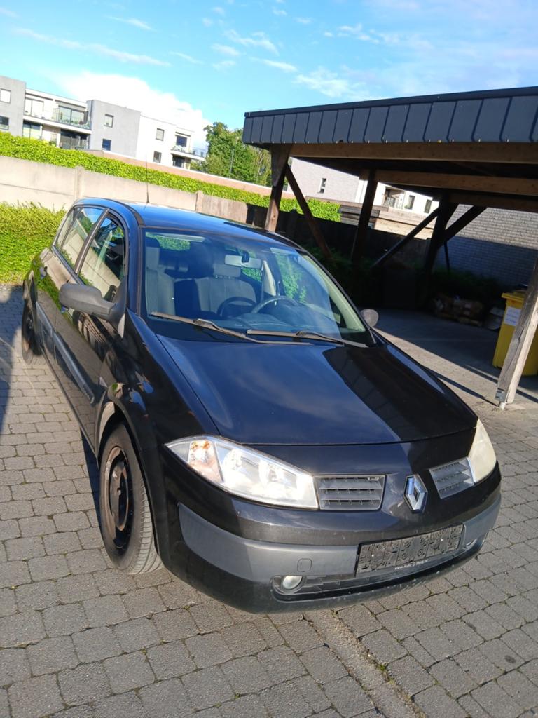 Renault Mégane Benzine REEDS GEKEURD VOOR VERKOOP, Auto's, Renault, Voorwielaandrijving, Stof, 625 kg, Zwart
