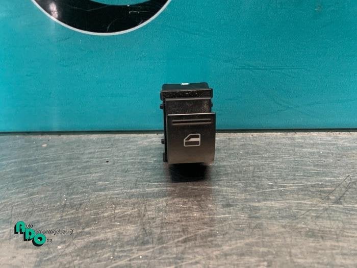 Commutateur vitre électrique d'un Seat Leon (Leon 05-), -, 3 mois de garantie, Utilisé, -