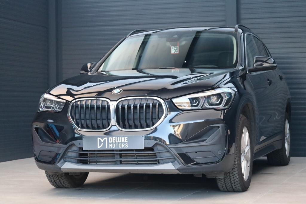 BMW X1 sDrive18da Navi Seat Caméra LED en cuir V+A Garantie, Autos, BMW, Entreprise, Achat, X1, 4x4, Alarme, Bluetooth, Ordinateur de bord