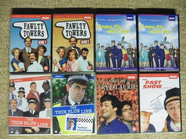 Britse Komedie (o.a. Fawlty Towers, Come fly With Me, Fido ), CD & DVD, DVD | TV & Séries télévisées, Enlèvement ou Envoi, Comme neuf