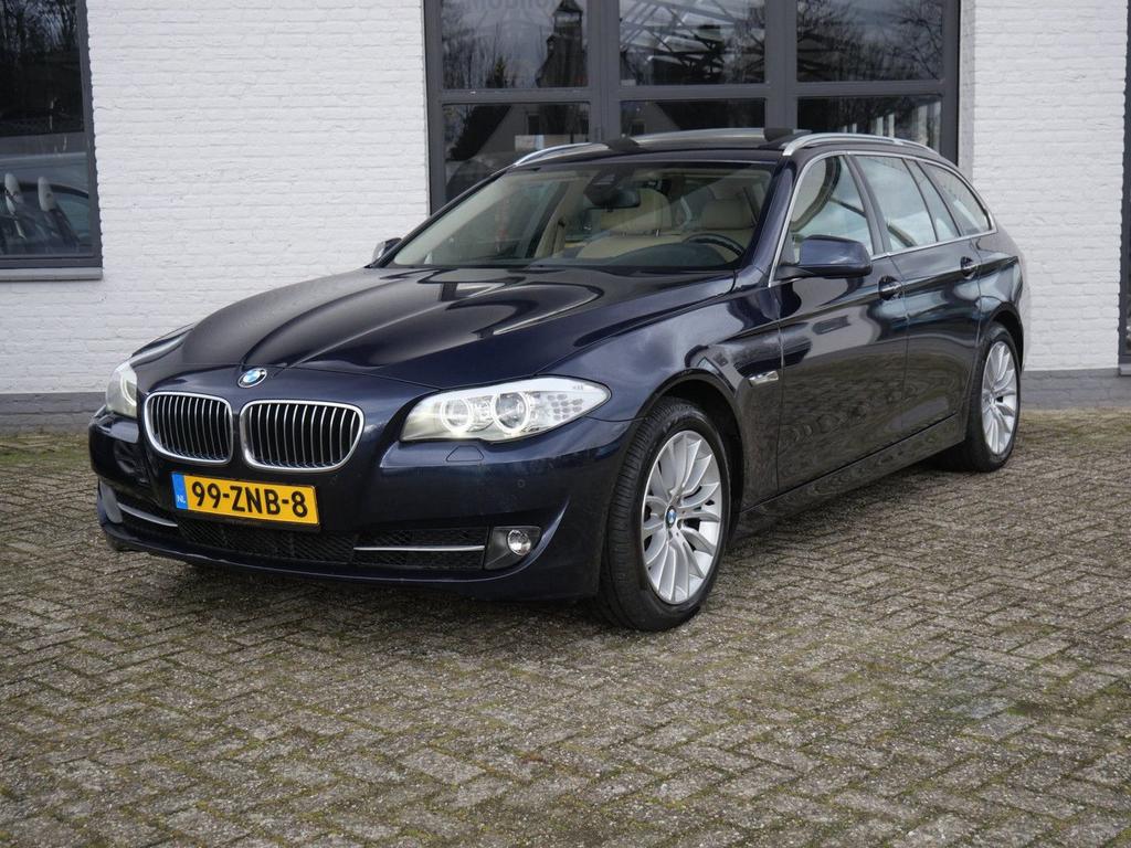 BMW 530 5-serie Touring 530d Upgrade Edition Leder Pano Came, Auto's, Automaat, Beige, Blauw, Bedrijf