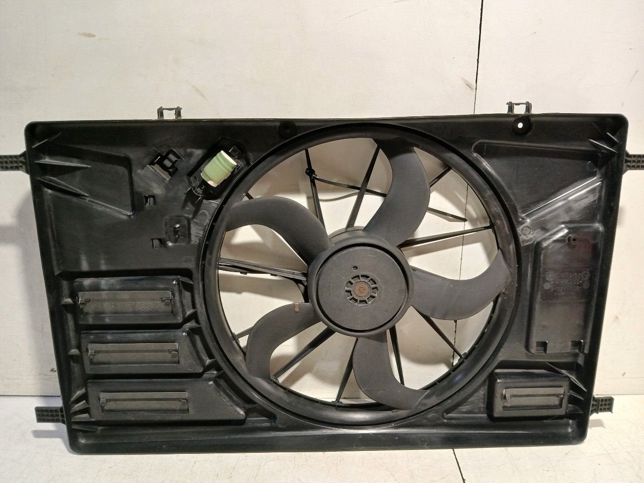 Koelventilatormotor Ford Transit, Onderdelen@venauto.nl, Van der Ven Autorecycling B.V., Gebruikt, Ettenseweg 76, 4706 PB Roosendaal, The Netherlands