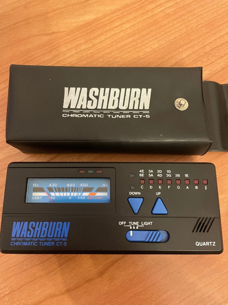 Accordeur guitare et violon Washburn Tuner ct-5, Musique & Instruments, Enlèvement, Comme neuf