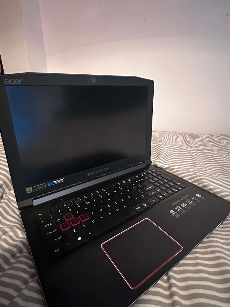 Acer Predator Helios 300 i7-8750H 8GB 144Hz (Intel graphics), Computers en Software, Ophalen, Gebruikt, 2 tot 3 Ghz, 8 GB